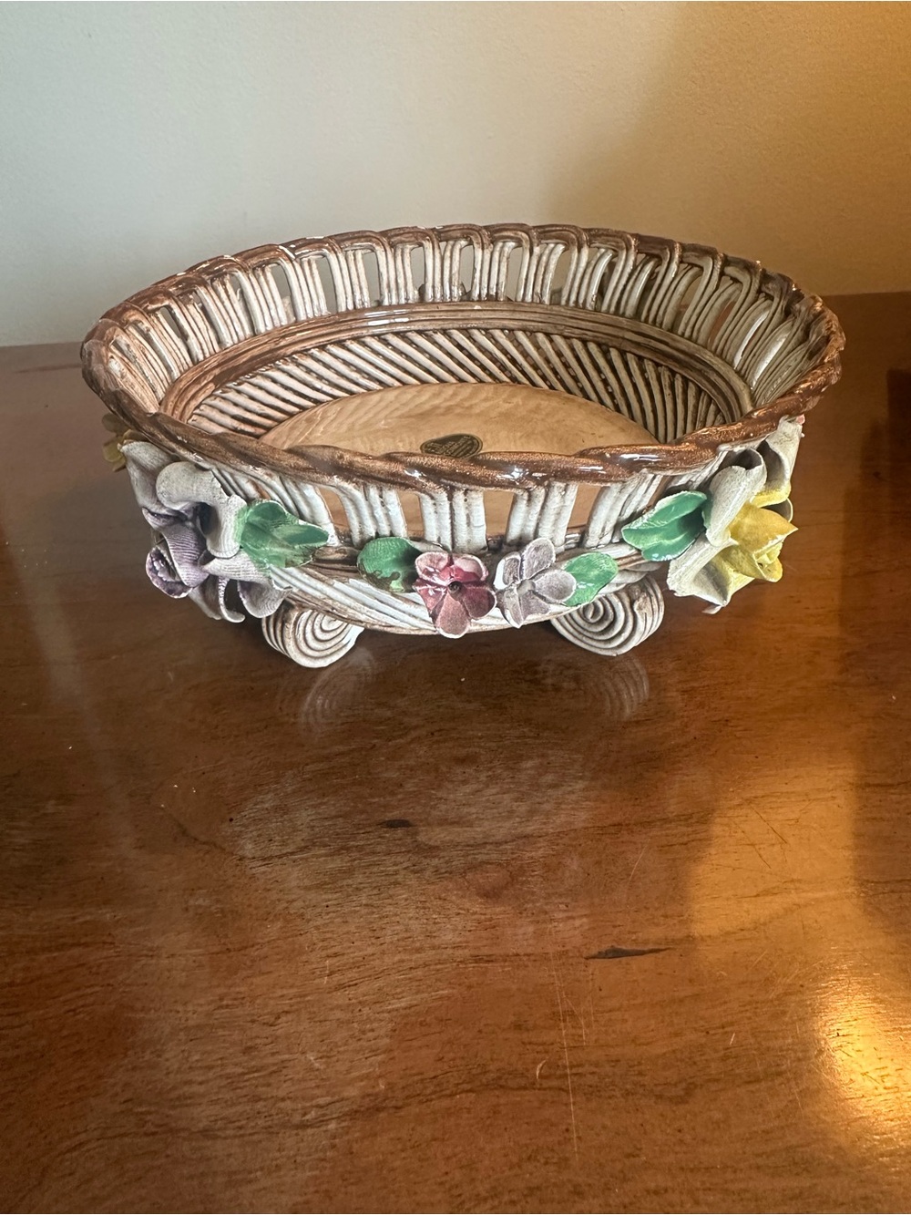 Vintage Nuova Capodimonte Basket